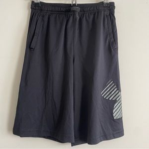 Under Armour Athletic Shorts Youth Size L